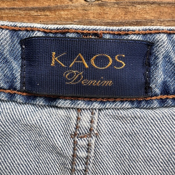 KAOS Women's Blue Denim Shorts - Picture 5 of 7